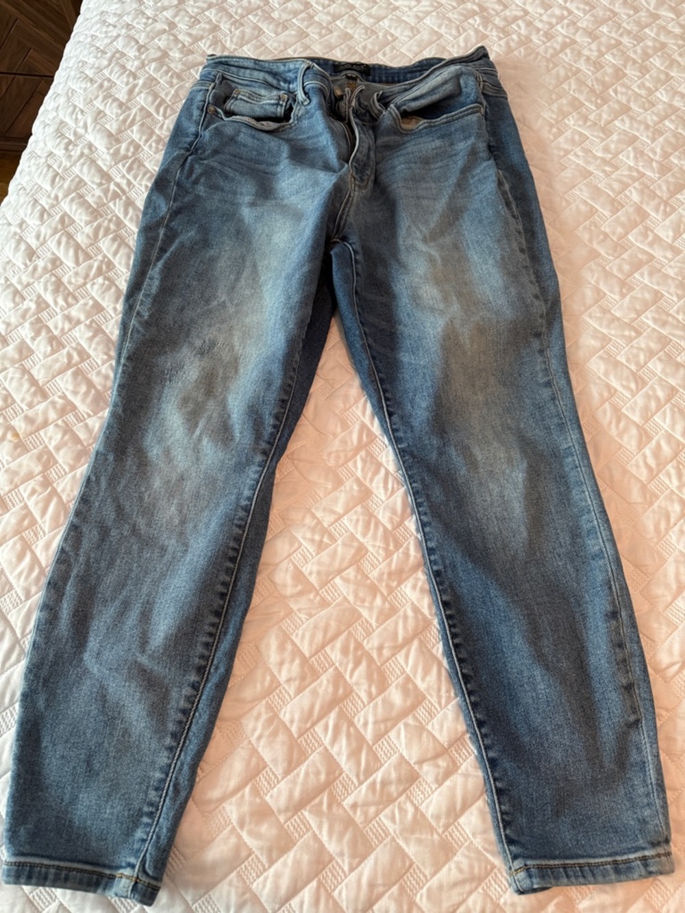 Judy Blue Faded Medium Blue slim fit Jeans